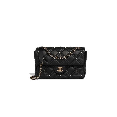 CHANEL BLACK LAMBSKIN QUILTED PEARL STUDDED FLAP BAG WITH GHW (24*16*7.5cm)